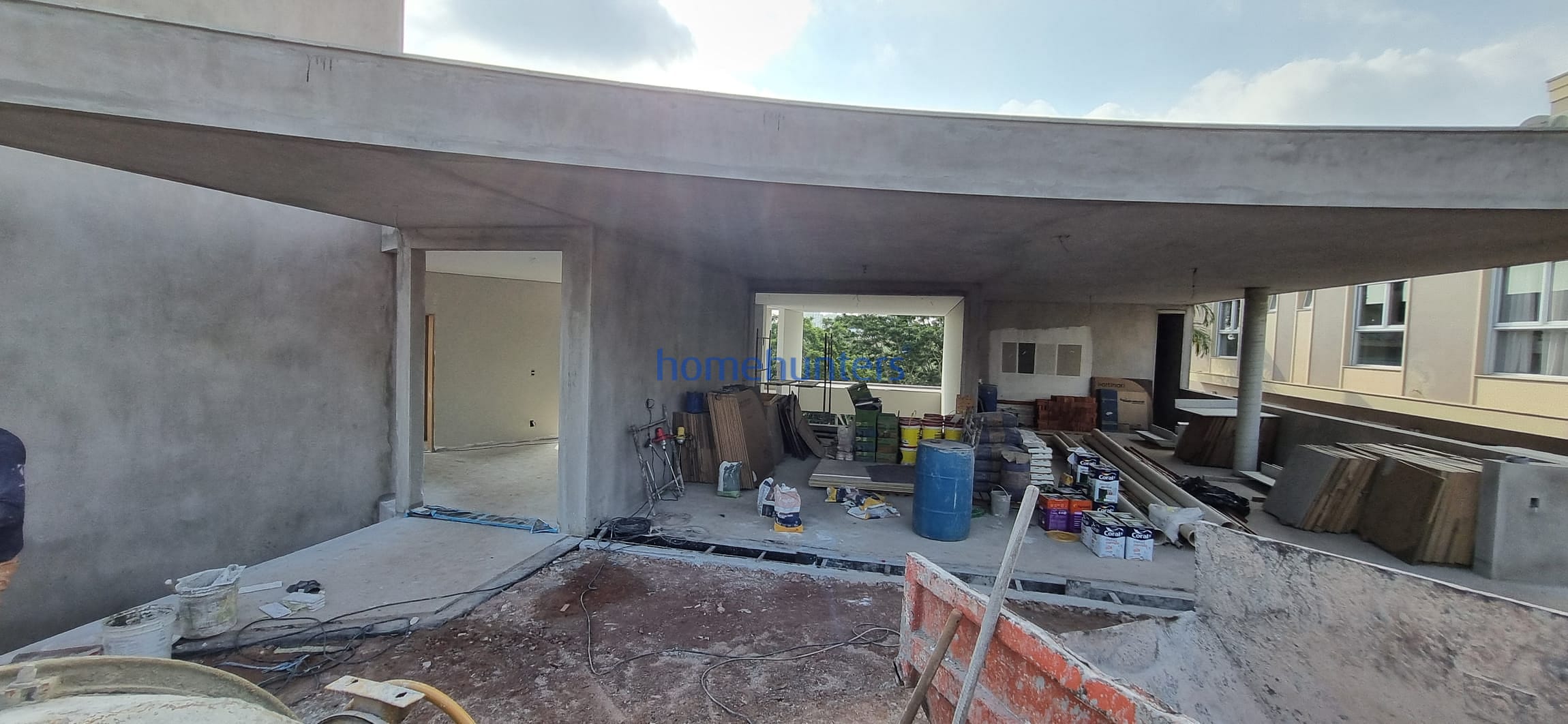 Casa à venda com 4 quartos, 541m² - Foto 2