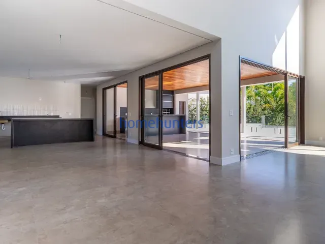 Casa com 1074m² 4 quartos e 7 banheiros, à venda, no bairro Residencial Jatibela em Campinas