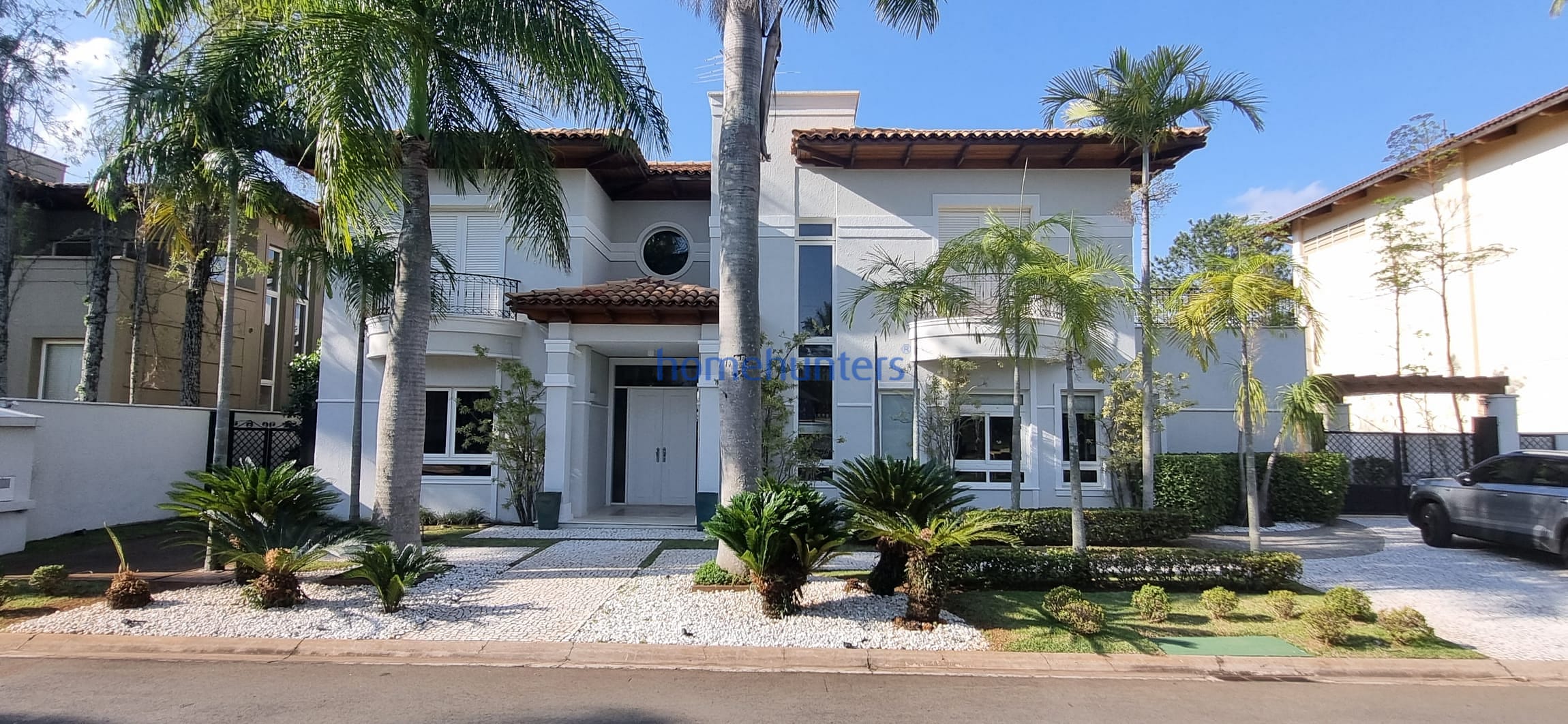 Casa à venda com 4 quartos, 490m² - Foto 1
