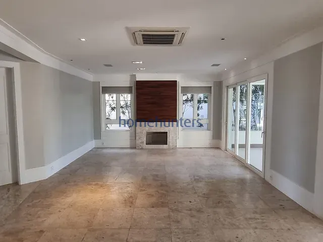 Casa com 902m² 4 quartos e 7 banheiros, à venda, no bairro Sítios de Recreio Gramado em Campinas