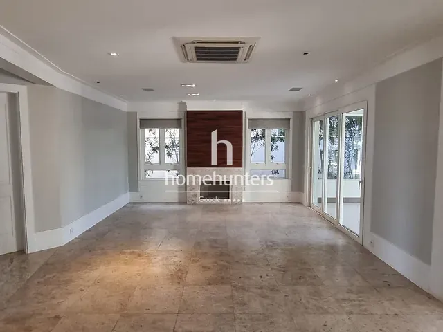 Casa com 902m² 4 quartos e 7 banheiros, à venda, no bairro Sítios de Recreio Gramado em Campinas
