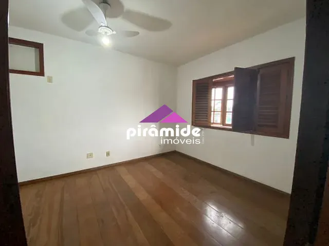 Casa com 360m² 4 quartos e 5 banheiros, à venda, no bairro Jardim Primavera em Caraguatatuba