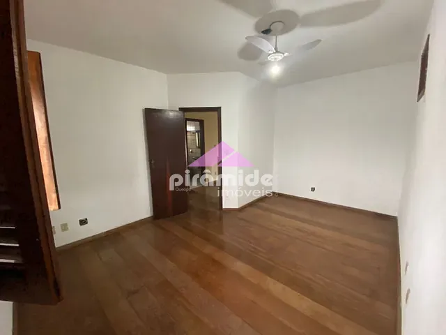 Casa com 360m² 4 quartos e 5 banheiros, à venda, no bairro Jardim Primavera em Caraguatatuba