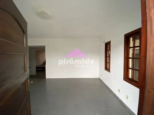 Casa com 360m² 4 quartos e 5 banheiros, à venda, no bairro Jardim Primavera em Caraguatatuba