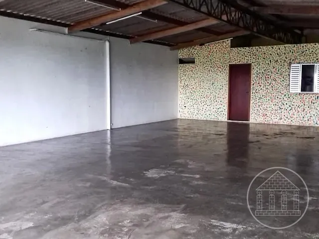Casa com 480m² 2 quartos e 2 banheiros, à venda, no bairro Jardim dos Álamos em São Paulo