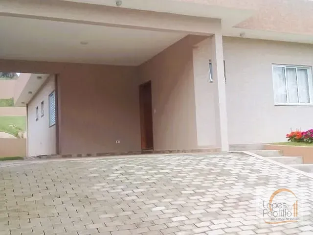 Casa com 600m² 3 quartos e 1 banheiro, à venda, no bairro Jardim Solaris em Atibaia