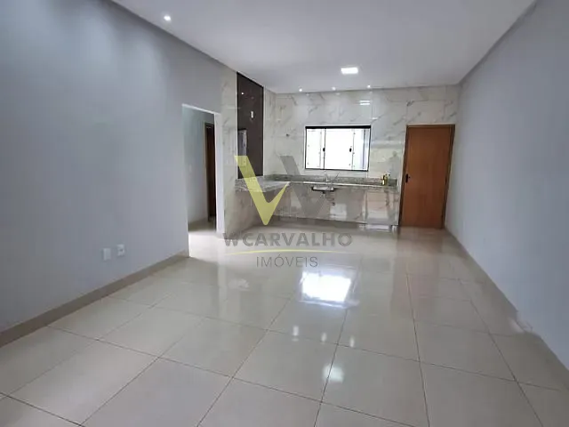 Casa com 125m² 3 quartos e 2 banheiros, à venda, no bairro Adriana Parque em Anápolis