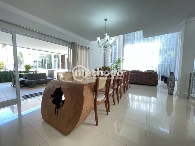 Casa com 1030m² 4 quartos e 6 banheiros, à venda ou para alugar, no bairro Loteamento Alphaville Campinas em Campinas