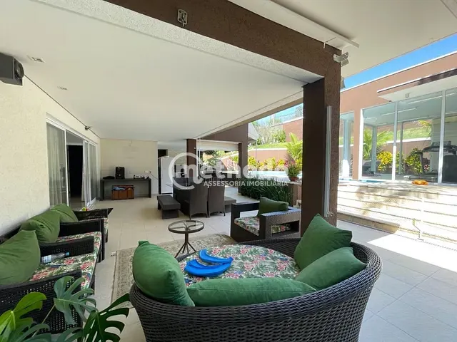 Casa com 1030m² 4 quartos e 6 banheiros, à venda ou para alugar, no bairro Loteamento Alphaville Campinas em Campinas