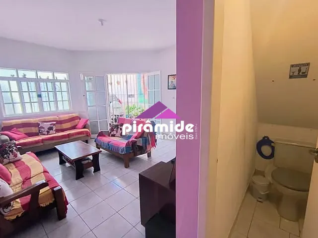 Casa com 180m² 3 quartos e 4 banheiros, à venda, no bairro Massaguaçu em Caraguatatuba