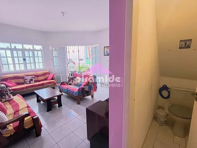 Casa com 180m² 3 quartos e 4 banheiros, à venda, no bairro Massaguaçu em Caraguatatuba