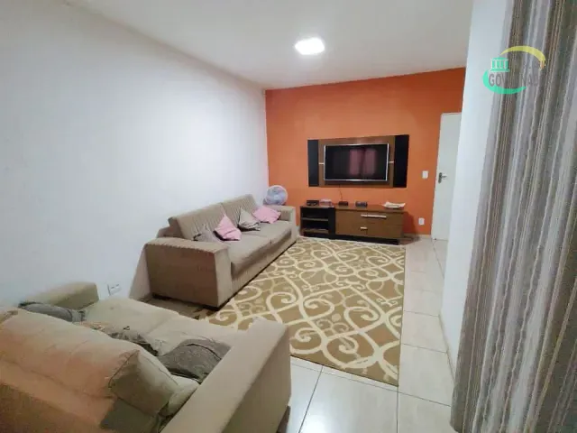 Casa com 250m² 4 quartos e 5 banheiros, à venda, no bairro Jardim García em Campinas