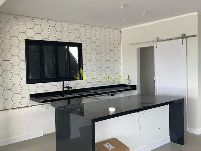Casa à venda, no bairro Chácaras Cataguá em Taubaté