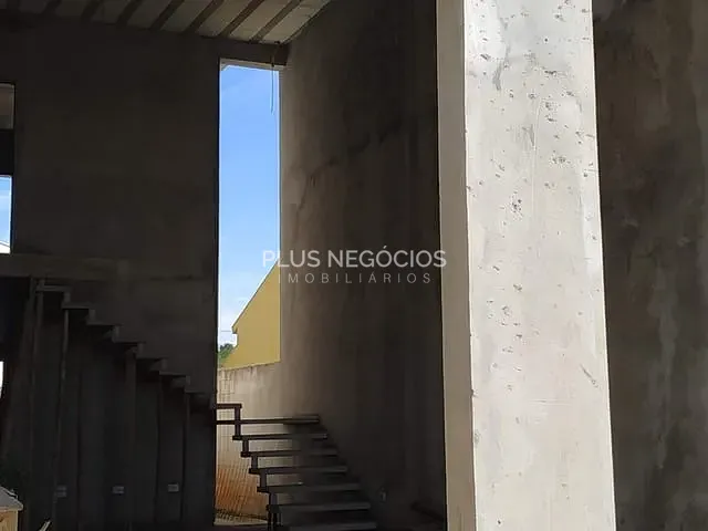 Casa com 303m² 3 quartos e 4 banheiros, à venda, no bairro Cajuru do Sul em Sorocaba