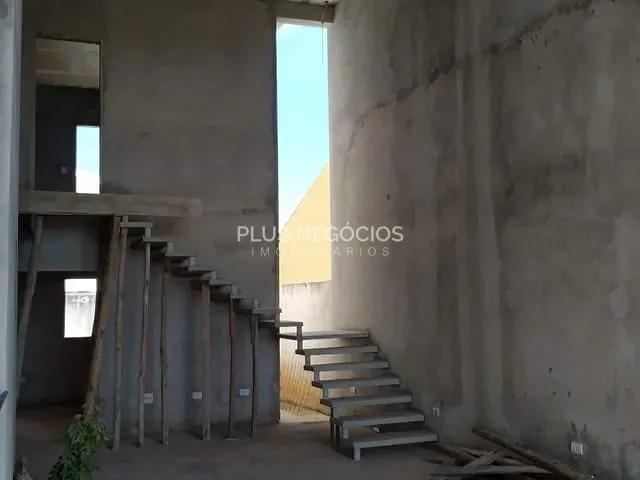 Casa com 303m² 3 quartos e 4 banheiros, à venda, no bairro Cajuru do Sul em Sorocaba