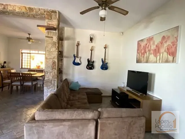 Casa com 375m² 4 quartos e 3 banheiros, à venda, no bairro Jardim Paulista em Atibaia