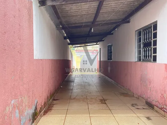 Casa com 200m² 3 quartos e 2 banheiros, à venda, no bairro Adriana Parque em Anápolis