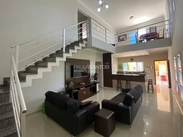 Casa com 2000m² 4 quartos e 5 banheiros, à venda, no bairro Portal dos Lagos em Boituva