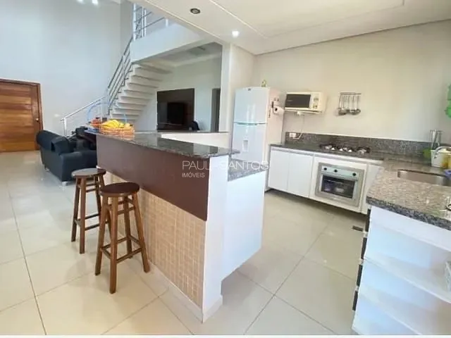 Casa com 2000m² 4 quartos e 5 banheiros, à venda, no bairro Portal dos Lagos em Boituva