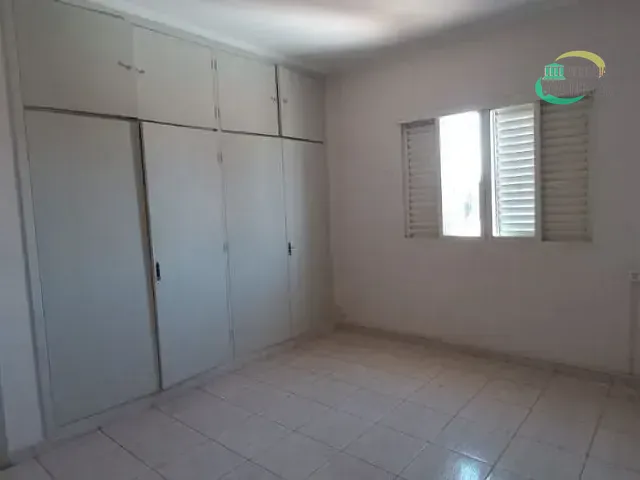 Casa com 500m² 3 quartos e 3 banheiros, à venda, no bairro Vila Carlito em Campinas