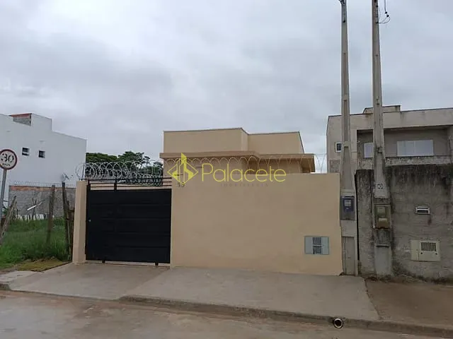 Casa com 147m² 2 quartos e 2 banheiros, à venda, no bairro Abaete em Taubaté