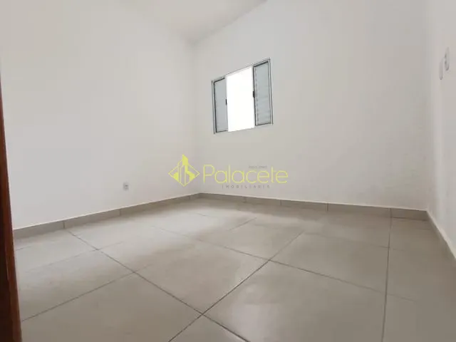 Casa com 147m² 2 quartos e 2 banheiros, à venda, no bairro Abaete em Taubaté