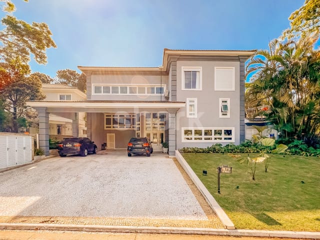 Casa com 950m² 6 quartos e 9 banheiros, à venda, no bairro Alphaville em Santana de Parnaíba