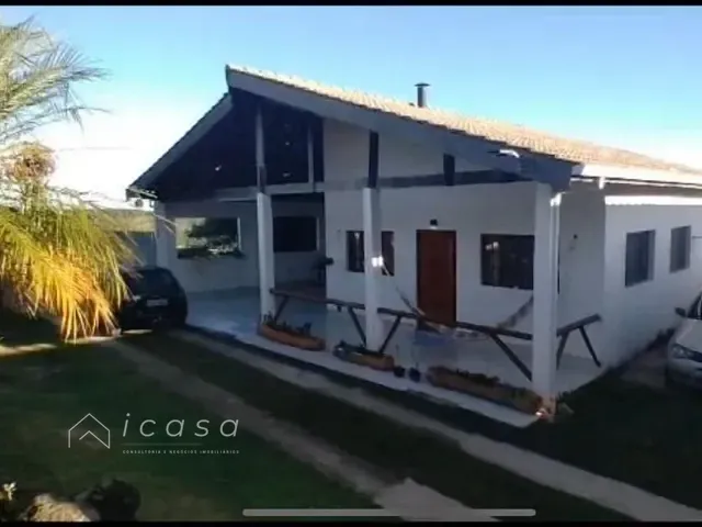 Casa com 5400m² 2 quartos e 3 banheiros, à venda, no bairro Vitória Régia em Atibaia