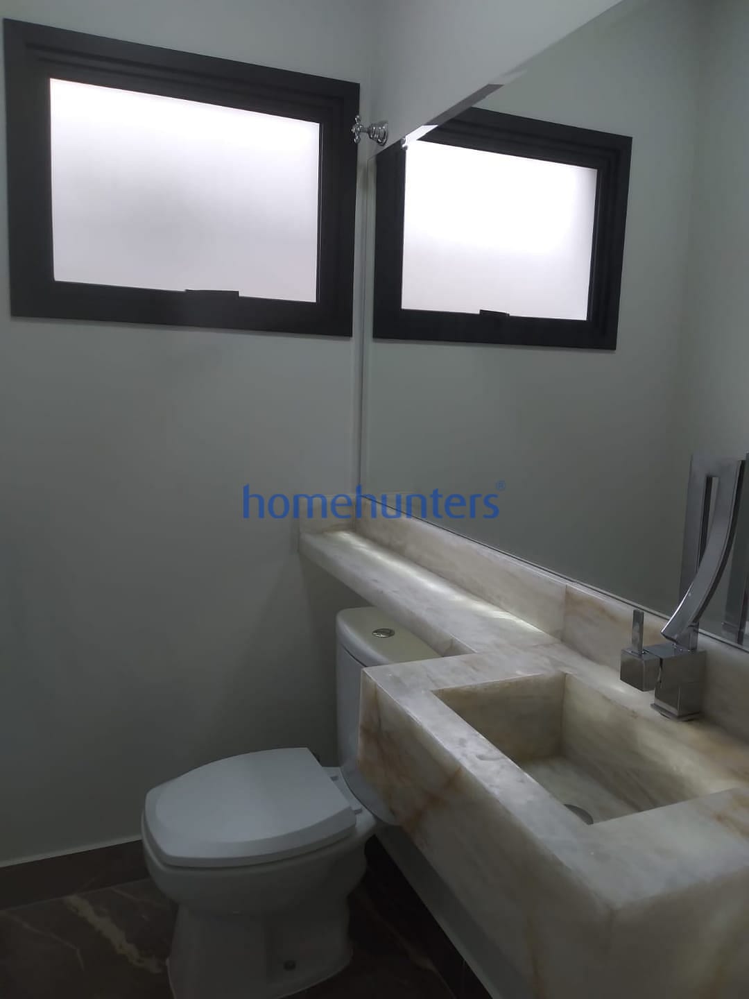 Casa à venda com 3 quartos, 242m² - Foto 35