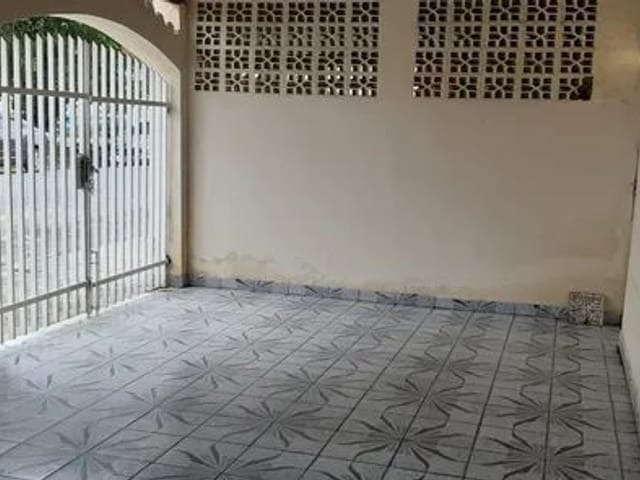 Casa com 140m² 4 quartos e 2 banheiros, à venda, no bairro Jardim das Nações em Taubaté