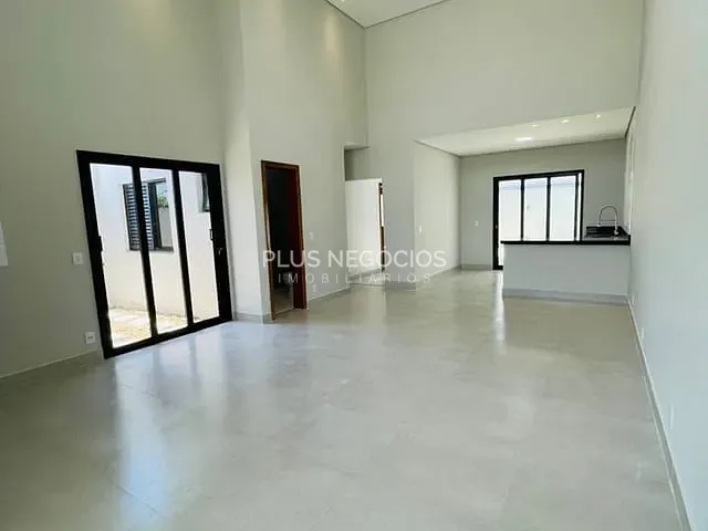 Casa com 250m² 3 quartos e 3 banheiros, à venda, no bairro Cajuru do Sul em Sorocaba