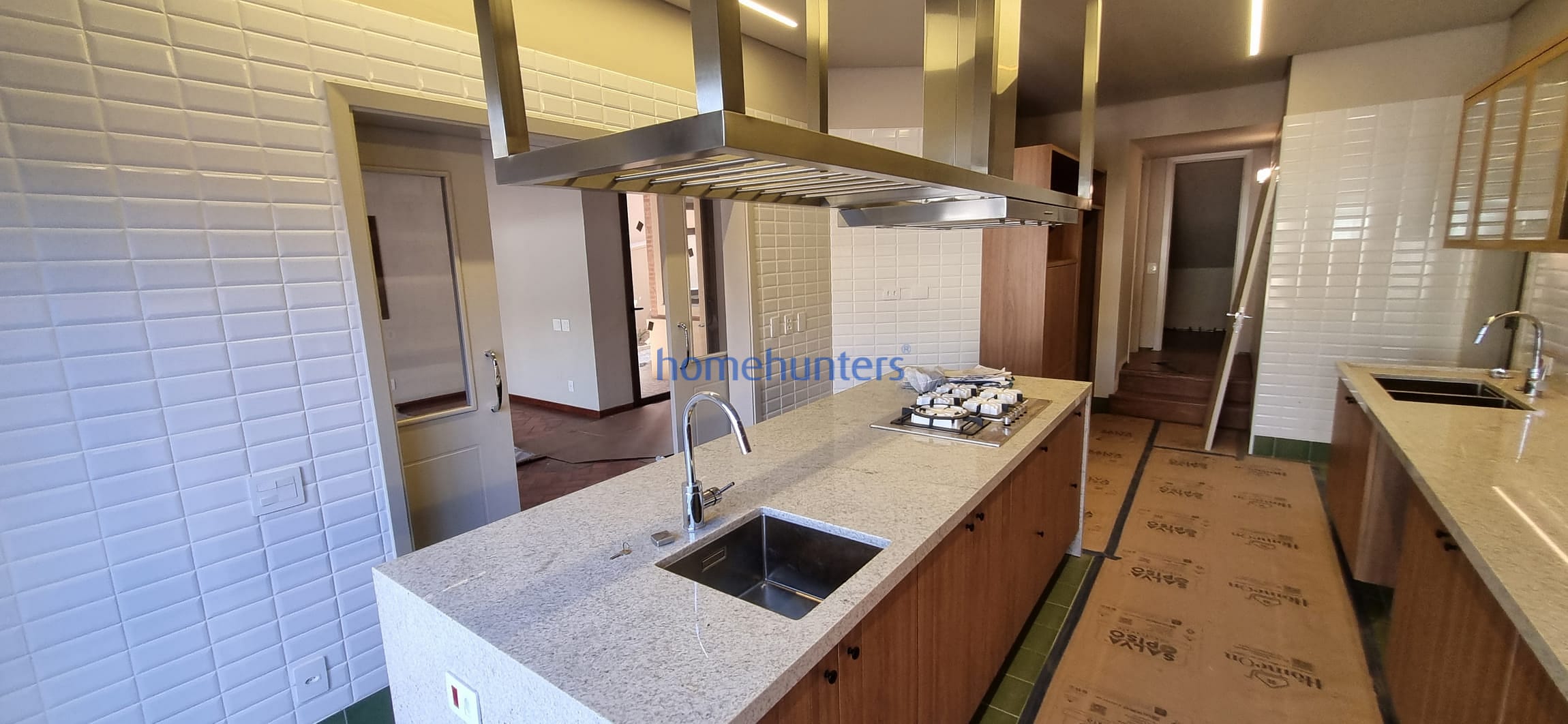 Casa à venda com 4 quartos, 375m² - Foto 21