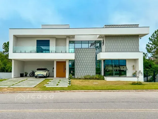 Casa com 1000m² 4 quartos e 6 banheiros, à venda ou para alugar, no bairro Tampanhão em Jambeiro