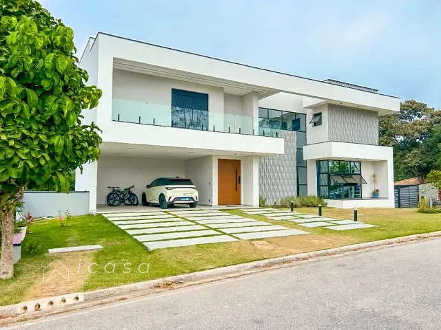 Casa com 1000m² 4 quartos e 6 banheiros, à venda ou para alugar, no bairro Tampanhão em Jambeiro