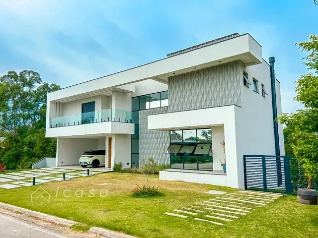 Casa com 1000m² 4 quartos e 6 banheiros, à venda ou para alugar, no bairro Tampanhão em Jambeiro