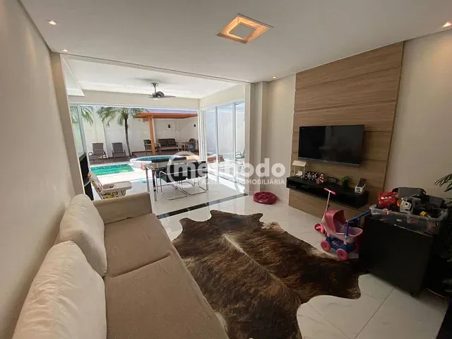 Casa com 360m² 4 quartos e 5 banheiros, à venda, no bairro Swiss Park em Campinas