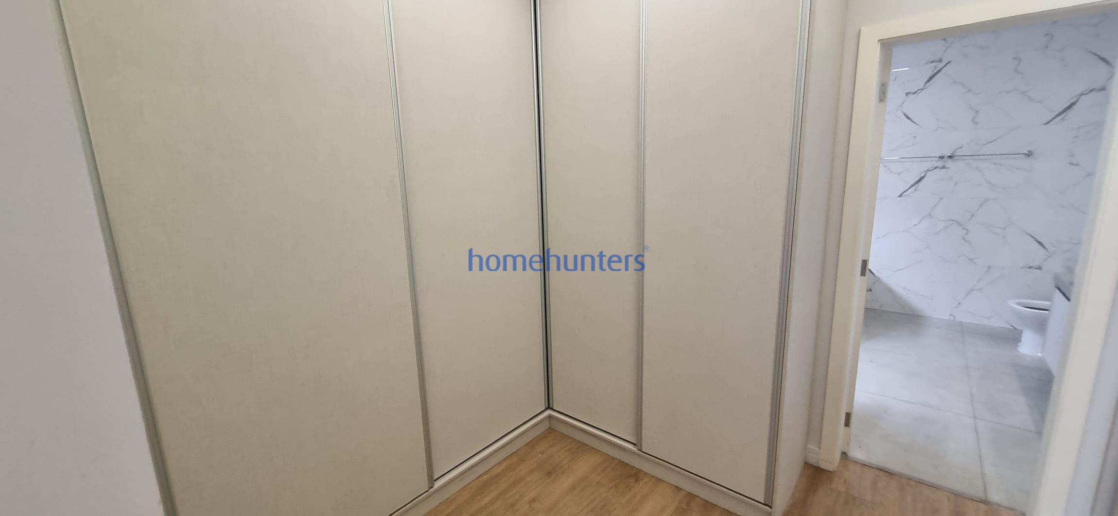 Casa à venda com 4 quartos, 305m² - Foto 42