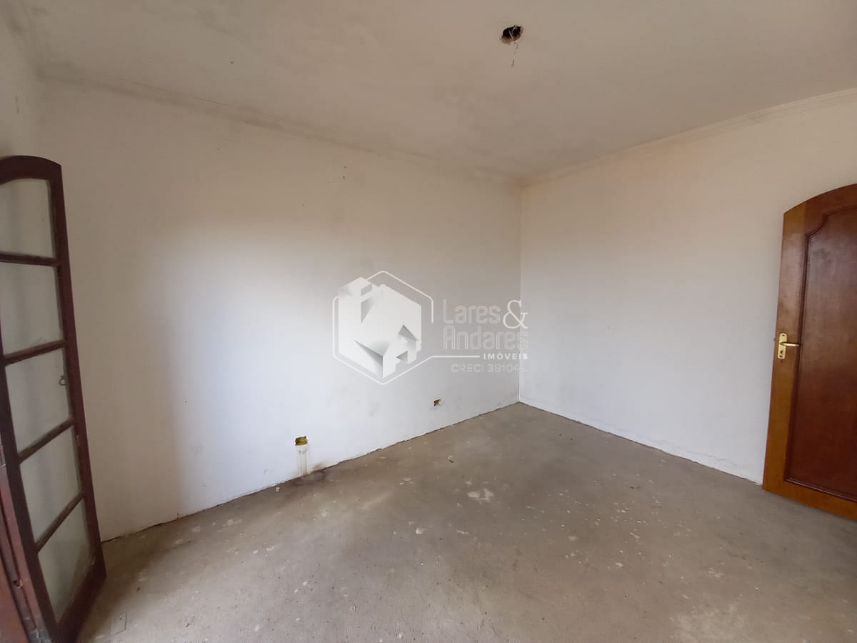 Casa à venda com 4 quartos, 377m² - Foto 27