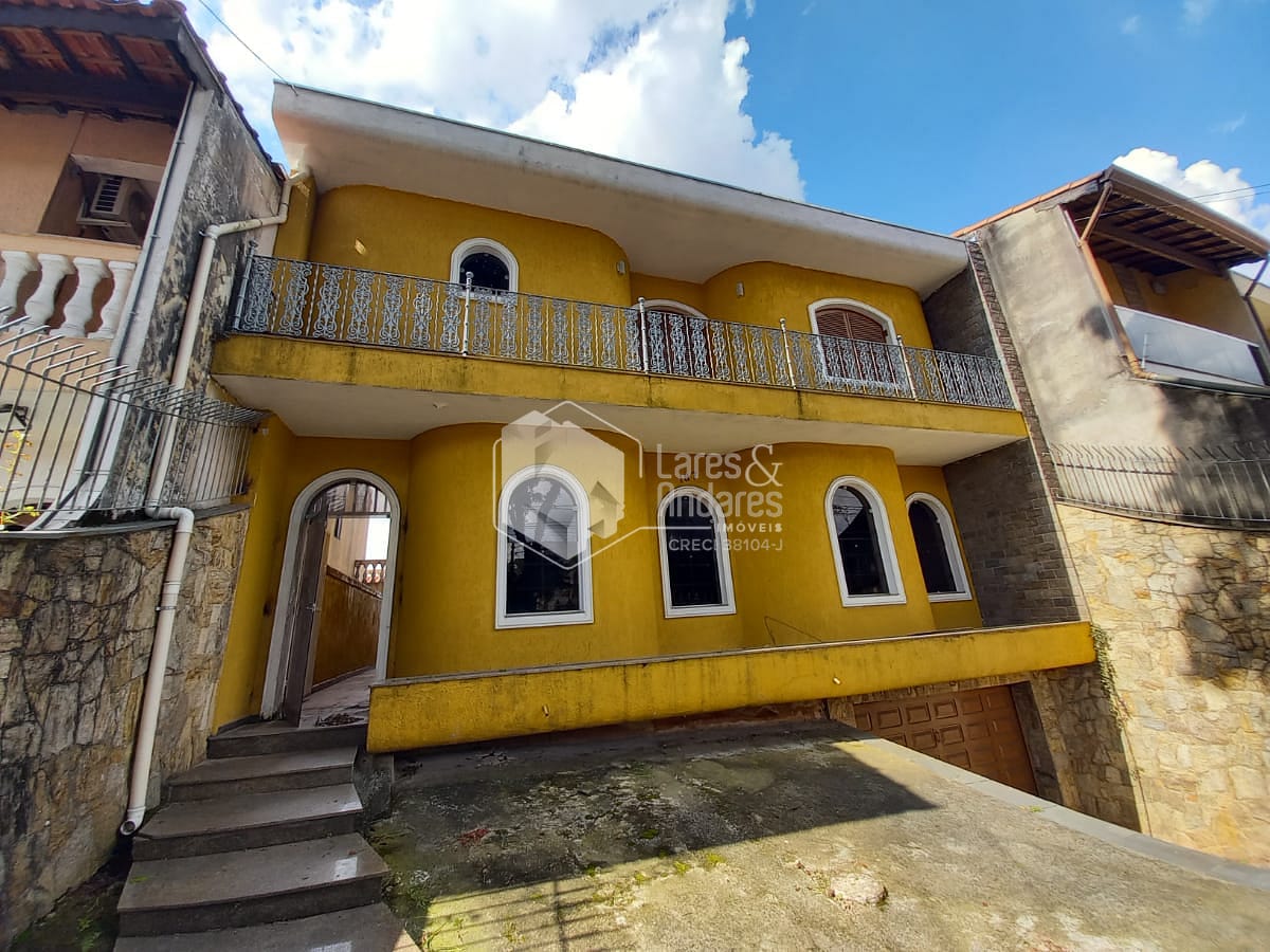 Casa à venda com 4 quartos, 377m² - Foto 1