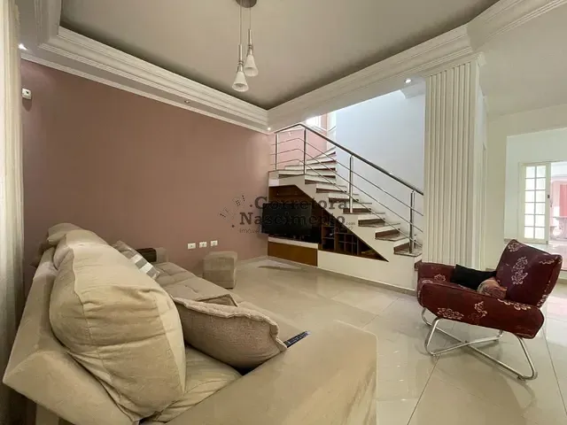 Casa com 250m² 3 quartos e 2 banheiros, à venda, no bairro Loteamento Villa Branca em Jacareí