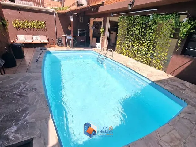 Casa com 250m² 3 quartos e 3 banheiros, à venda, no bairro Jardim do Colégio (Zona Norte) em São Paulo