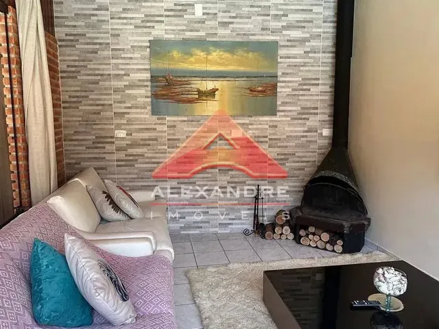 Casa com 10m² 5 quartos e 2 banheiros, à venda, no bairro Guaratuba em Bertioga