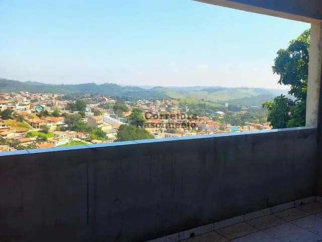 Casa com 69m², à venda, no bairro Jardim Prado em Santa Branca