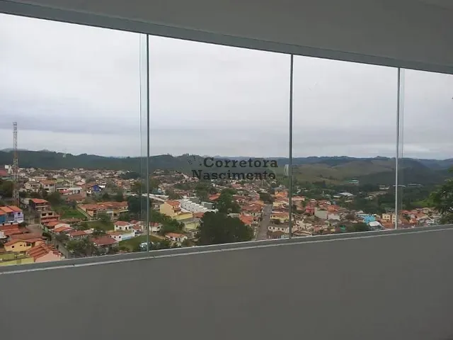 Casa com 69m², à venda, no bairro Jardim Prado em Santa Branca