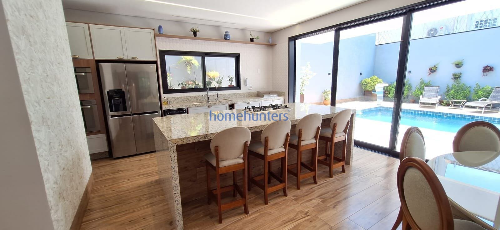 Casa à venda com 4 quartos, 252m² - Foto 10