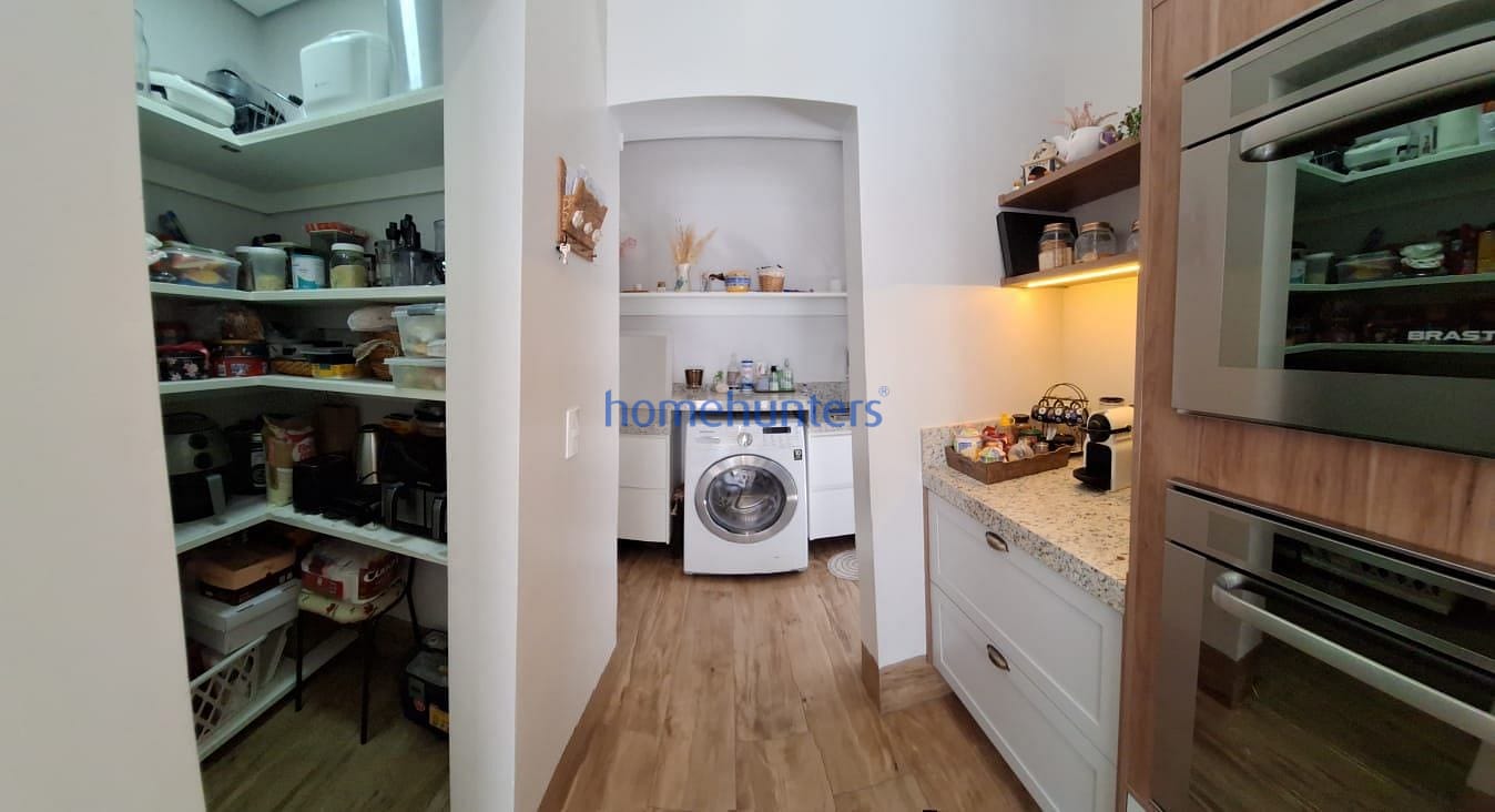 Casa à venda com 4 quartos, 252m² - Foto 14