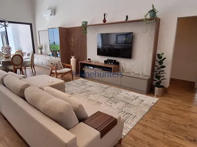 Casa com 502m² 4 quartos e 6 banheiros, à venda, no bairro Jardim Paiquerê em Valinhos