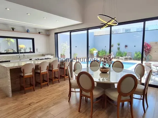 Casa com 502m² 4 quartos e 6 banheiros, à venda, no bairro Jardim Paiquerê em Valinhos