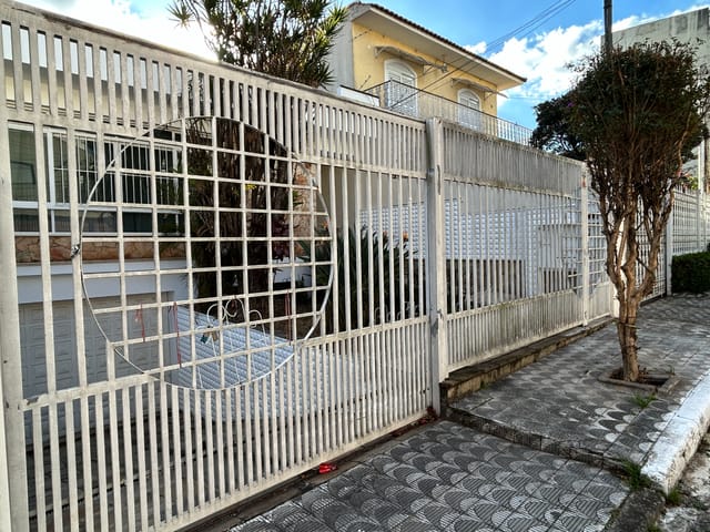 Foto do Casa - Casa tipo para venda em Água Fria com 4 quartos, sendo 2 suítes, 256m² | Lares e Andares Imóveis