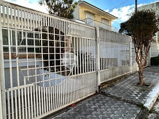 Foto do Casa-Casa tipo para venda em Água Fria com 4 quartos, sendo 2 suítes, 256m²